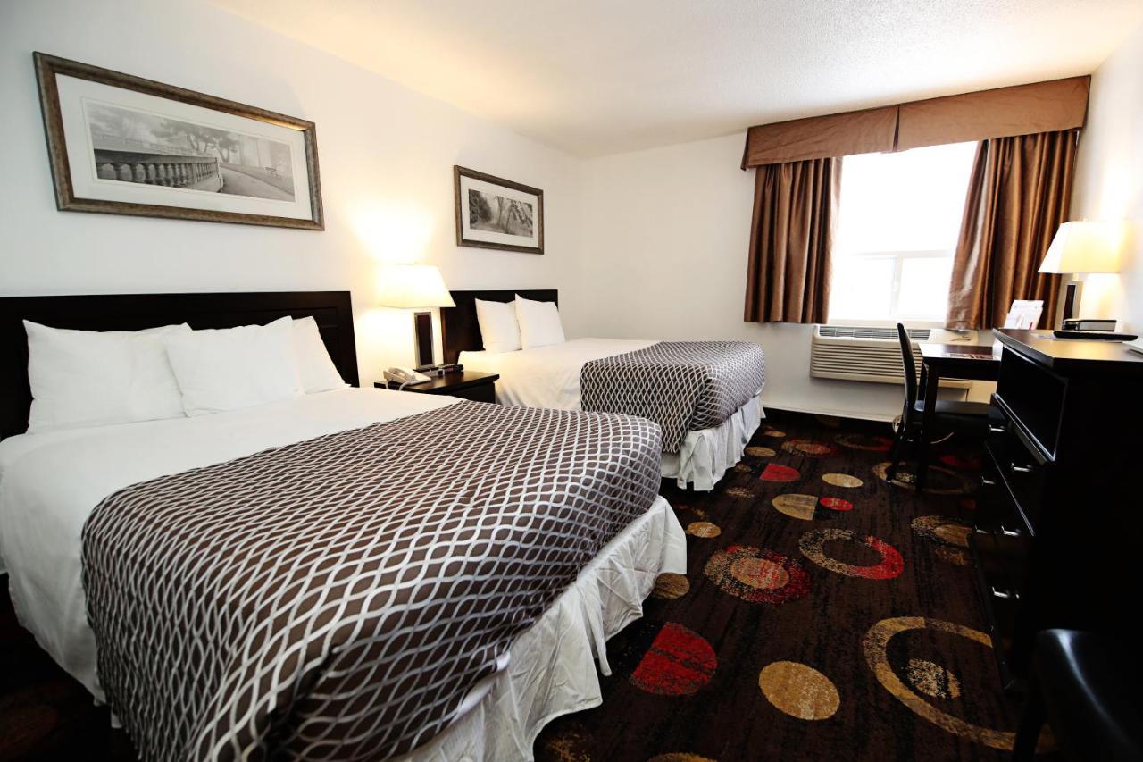 Stonebridge Hotel Fort Mcmurray Dış mekan fotoğraf
