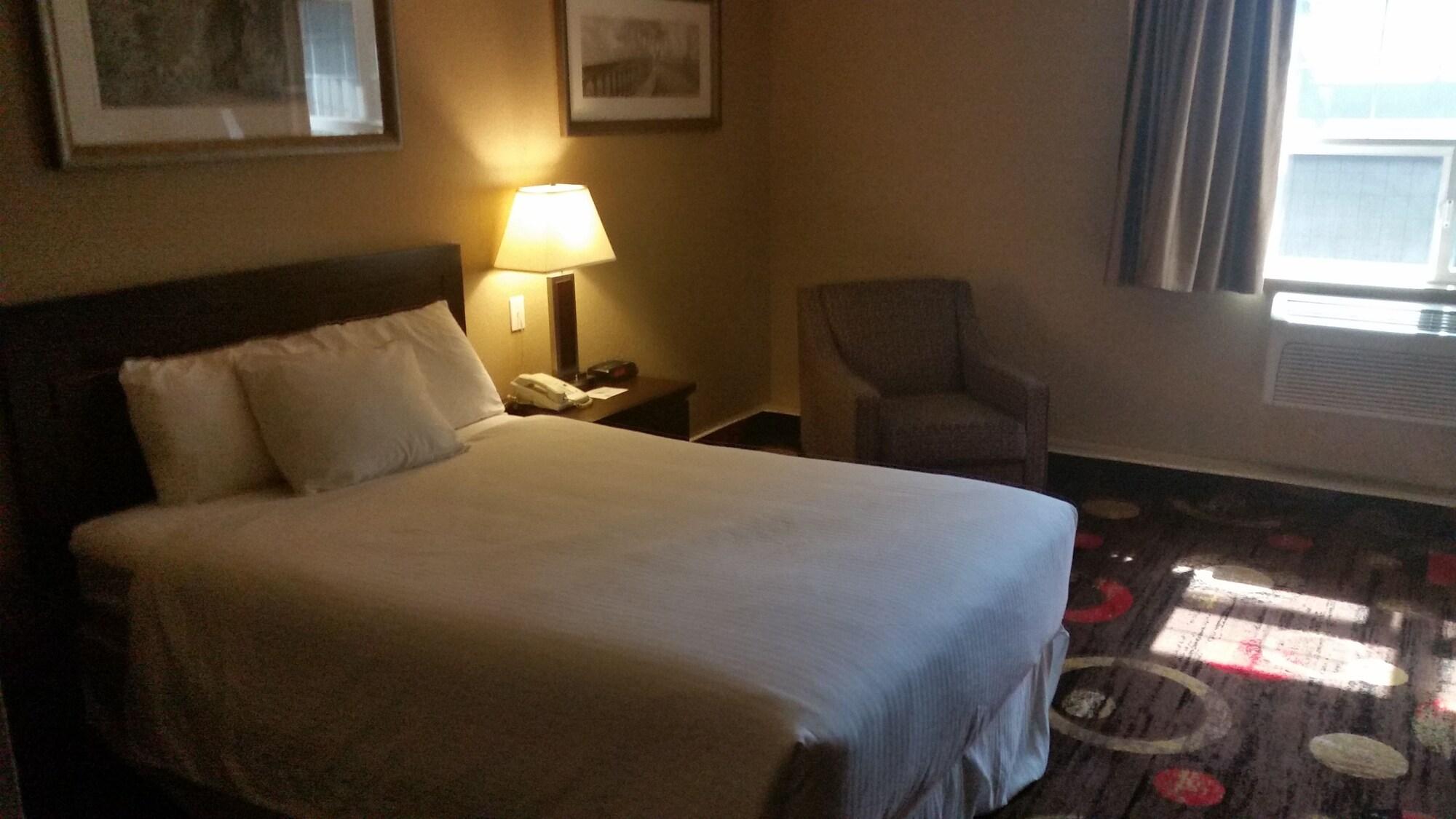 Stonebridge Hotel Fort Mcmurray Dış mekan fotoğraf