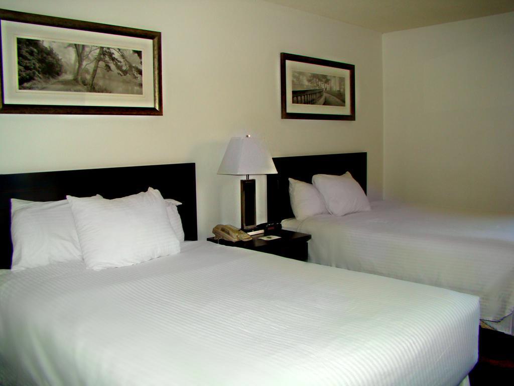 Stonebridge Hotel Fort Mcmurray Dış mekan fotoğraf