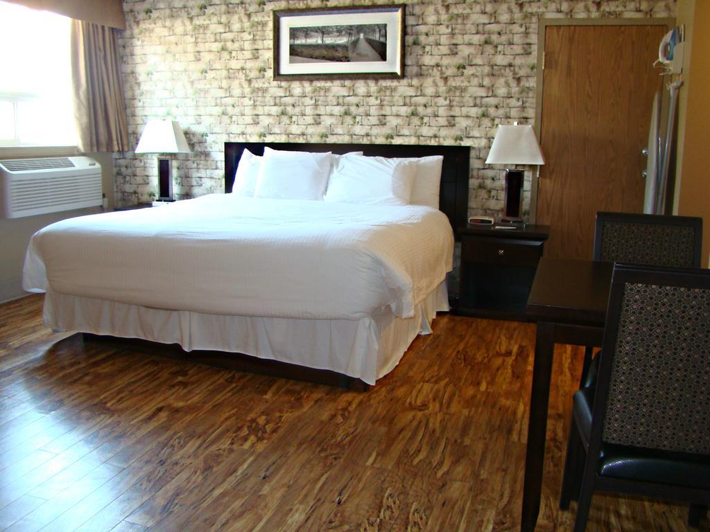 Stonebridge Hotel Fort Mcmurray Dış mekan fotoğraf