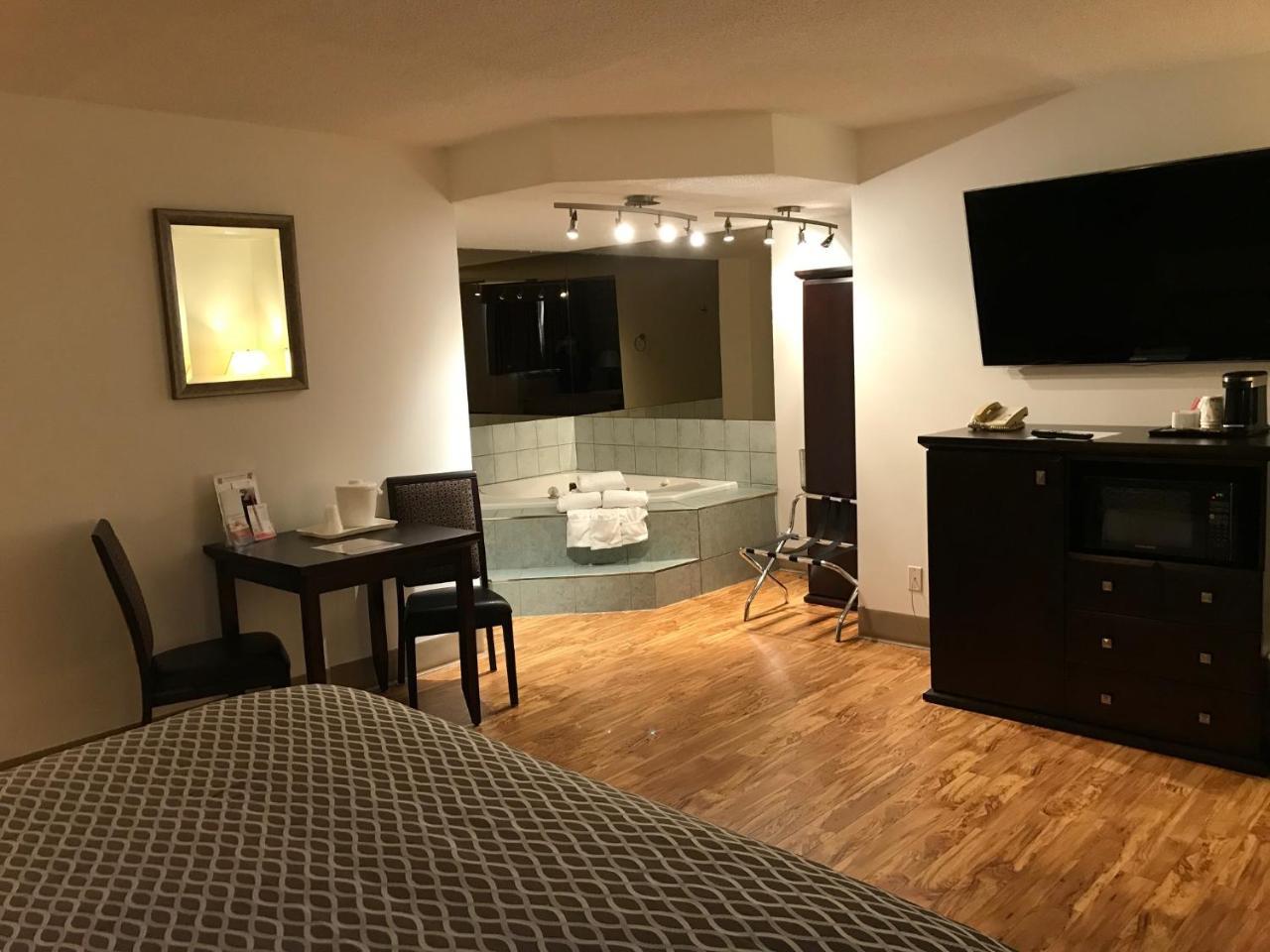 Stonebridge Hotel Fort Mcmurray Dış mekan fotoğraf